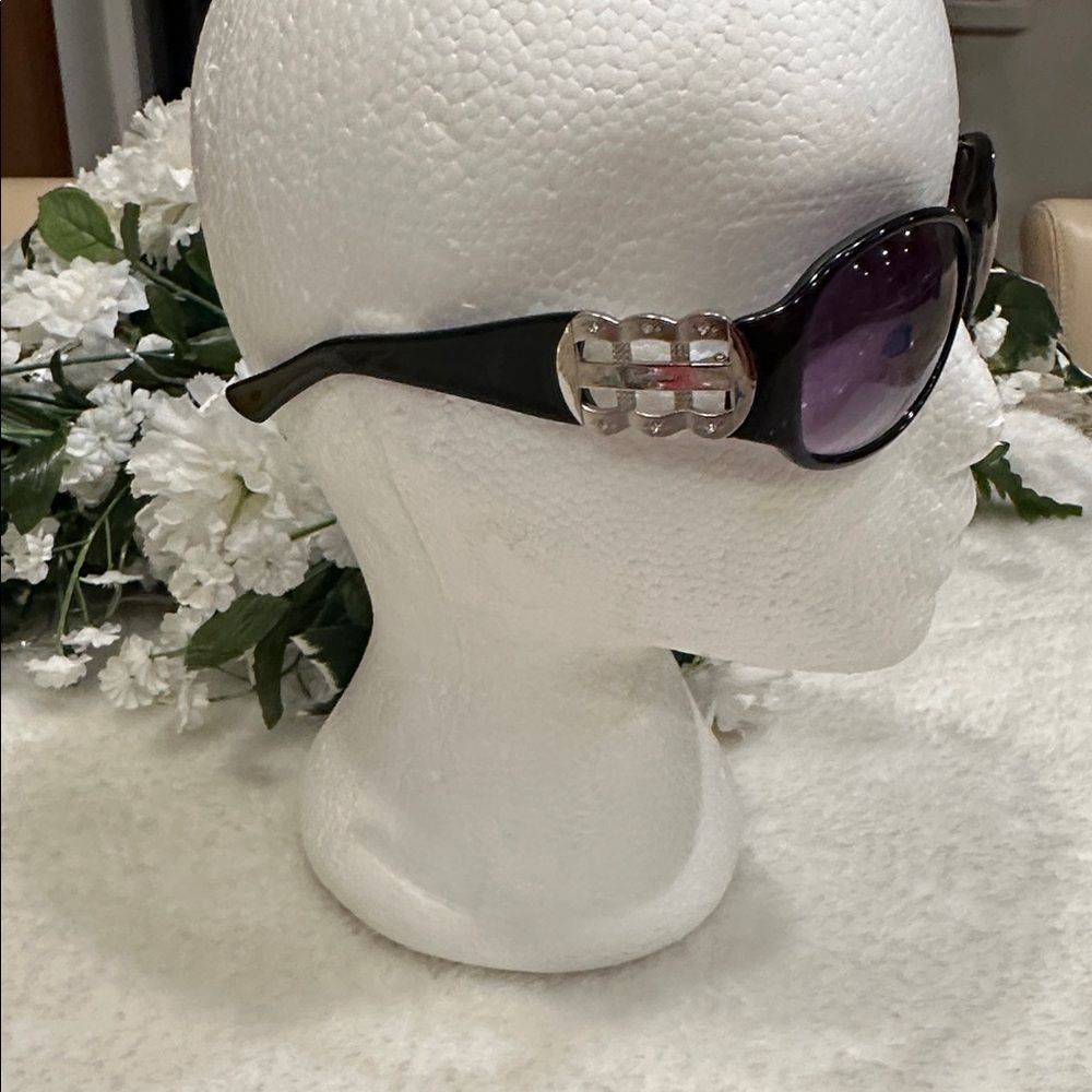 Salvatore Ferragamo sunglasses - Picture 7 of 9